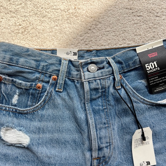 Levi's 501 Urban Ripped Destroyed Women High-Rise Jean Denim Shorts 6” Inseam 26 - Picture 2 of 13